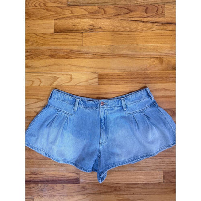 We The Free Bluebell Low Rise Pleated Denim‎ Shorts Size 31