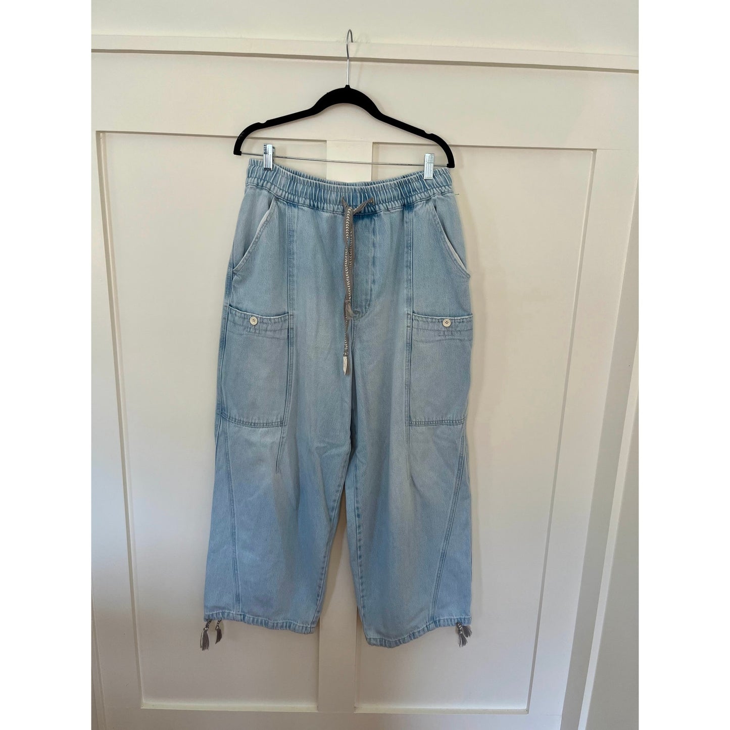 Free People Bright Eyed Low Slung Pull on Barrel Jeans Size Large
