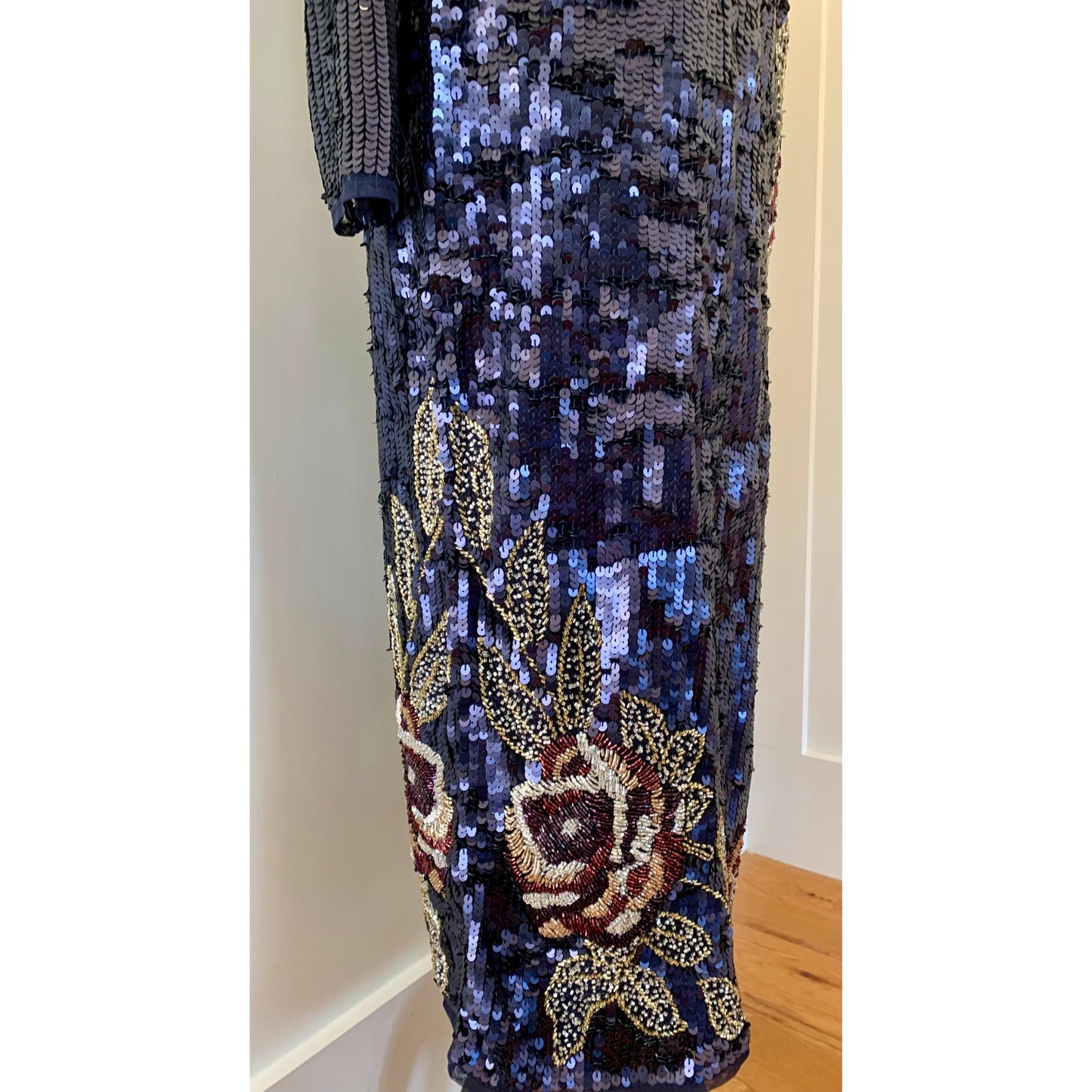 Mac Duggal Metallic Floral Midi Sequin in Midnight Dress Size 8 Long Sleeve