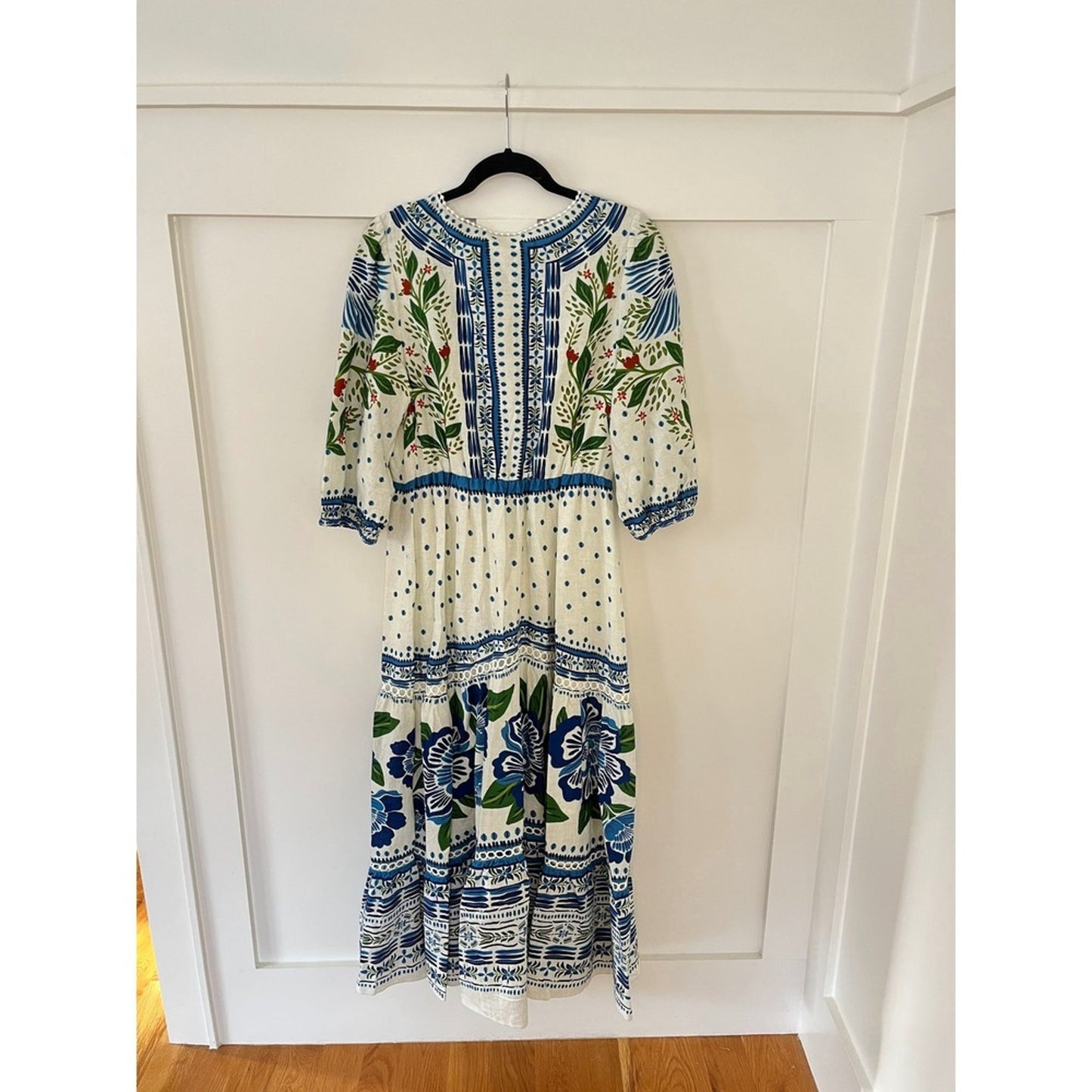 Farm Rio Maxi Dress White Blue Green Floral Bird Print V Neck Tie Waist