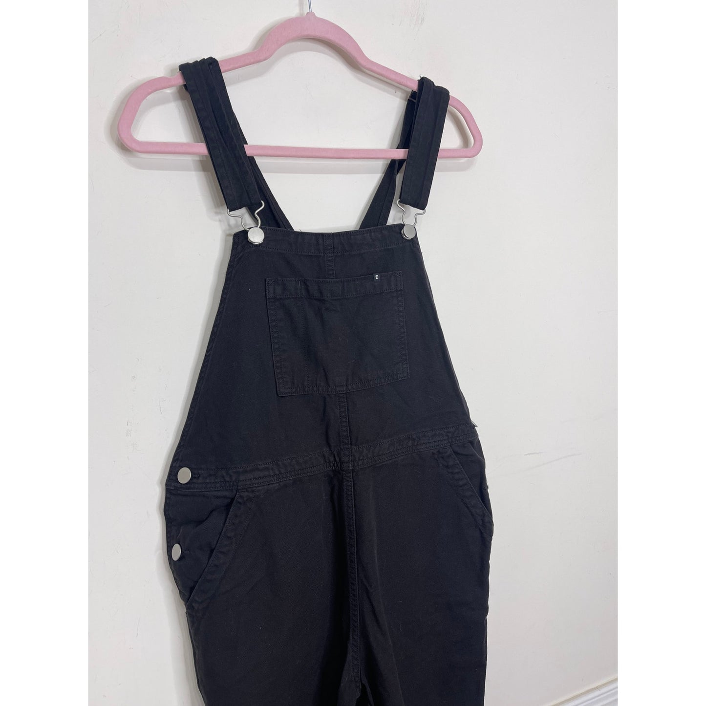 Everlane The Cotton Canvas Overall in Black Size 6 Straight Leg Bib Pocket Front