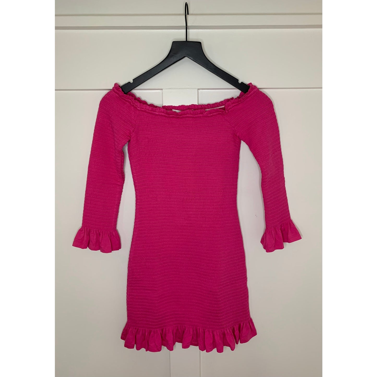Caroline Constas Tilly Dress Pink Medium Pullover Off-Shoulder 3/4 Sleeve Ruffle