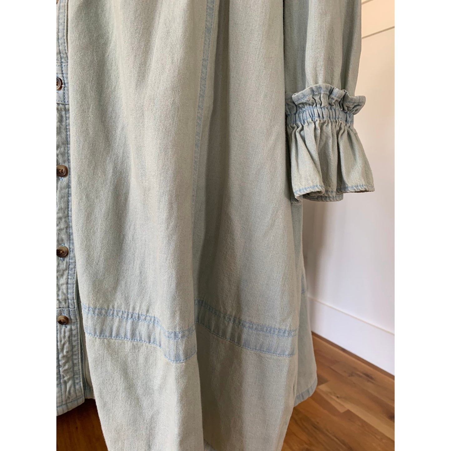 Free People Chambray Shirt Dress in Light Blue Medium Button Front 3/4 Sleeve