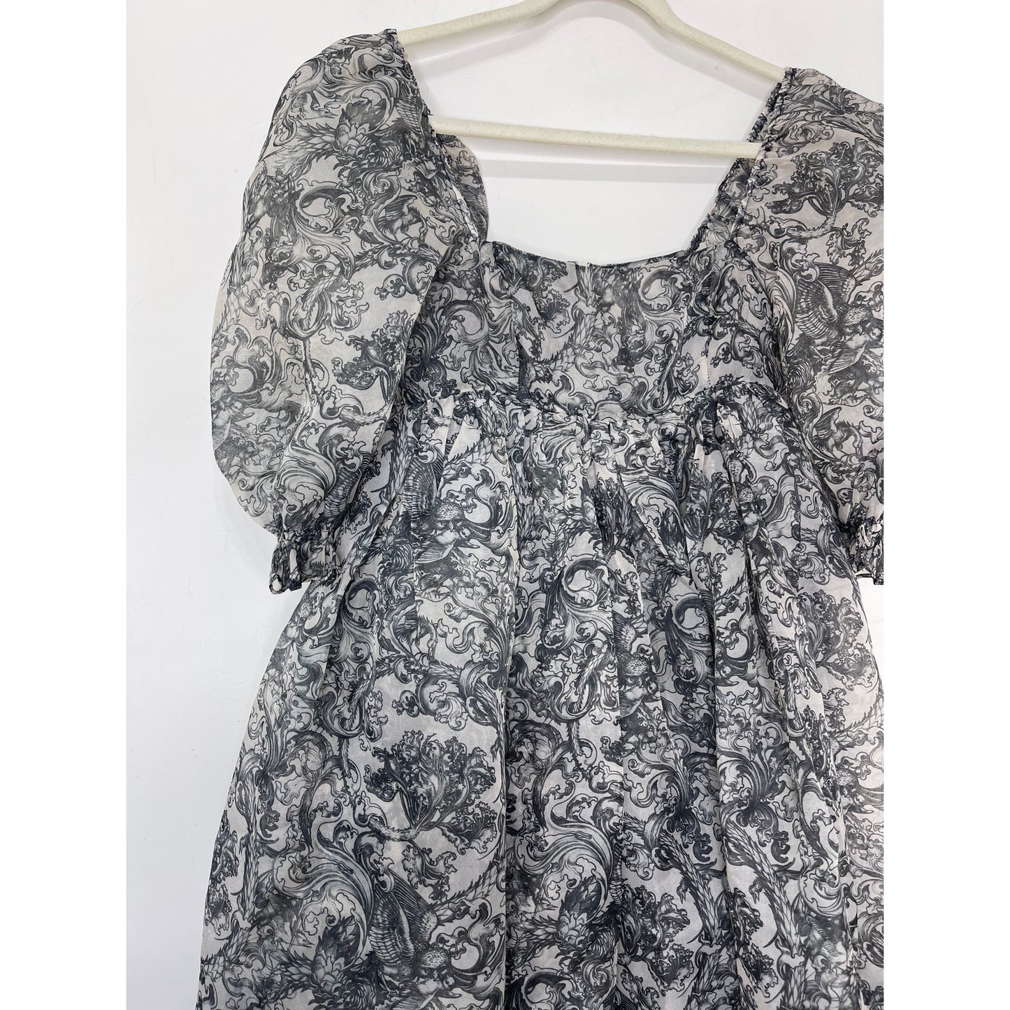 Selkie The French Puff Dress Small Navy Blue Floral Short Sleeve Square Neck
