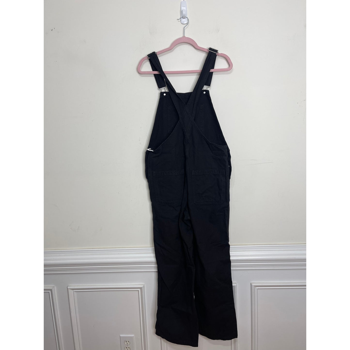 Everlane The Cotton Canvas Overall in Black Size 6 Straight Leg Bib Pocket Front