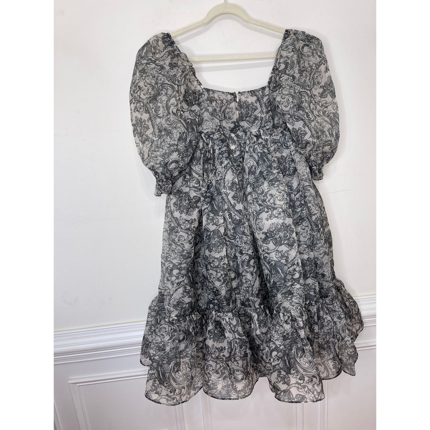 Selkie The French Puff Dress Small Navy Blue Floral Short Sleeve Square Neck