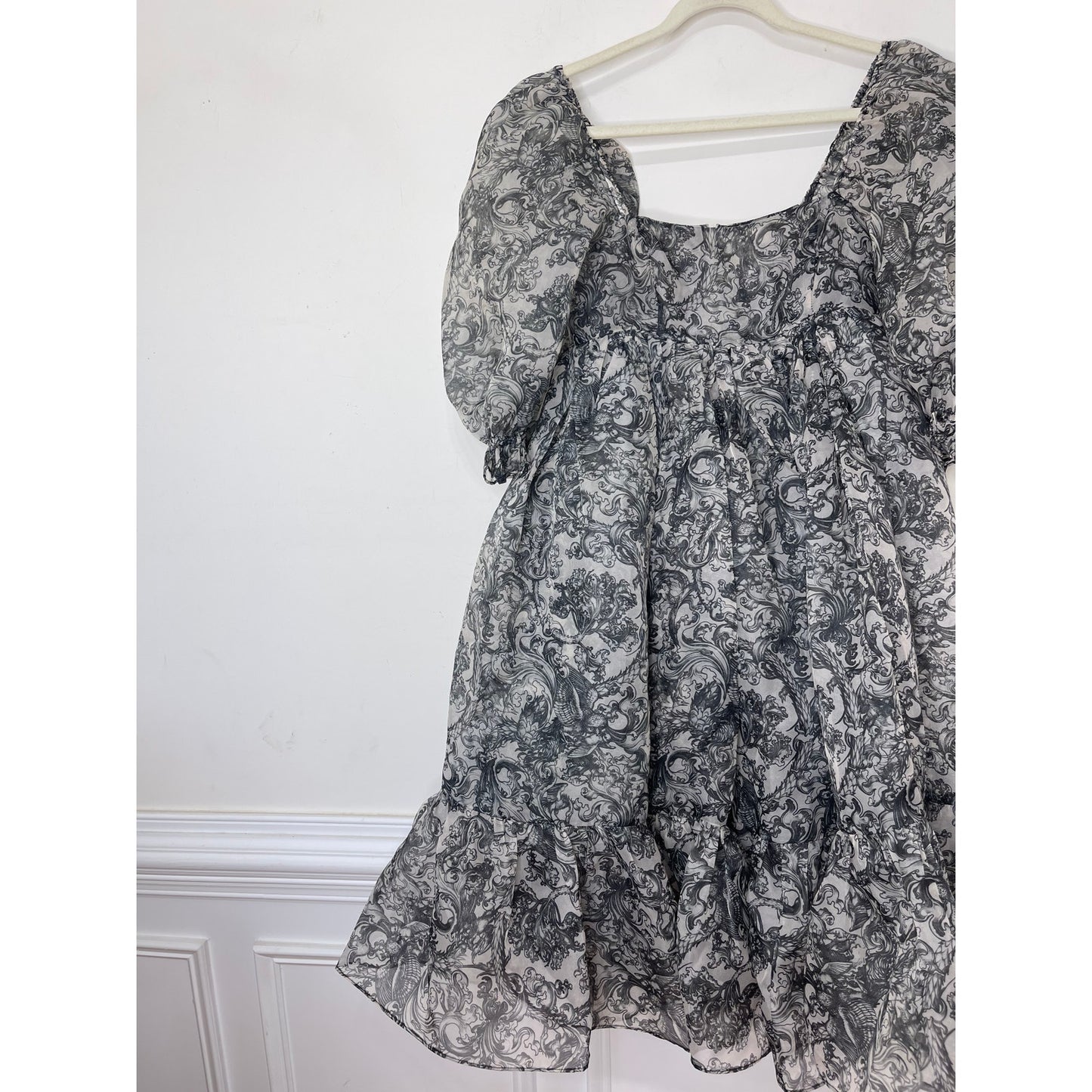 Selkie The French Puff Dress Small Navy Blue Floral Short Sleeve Square Neck