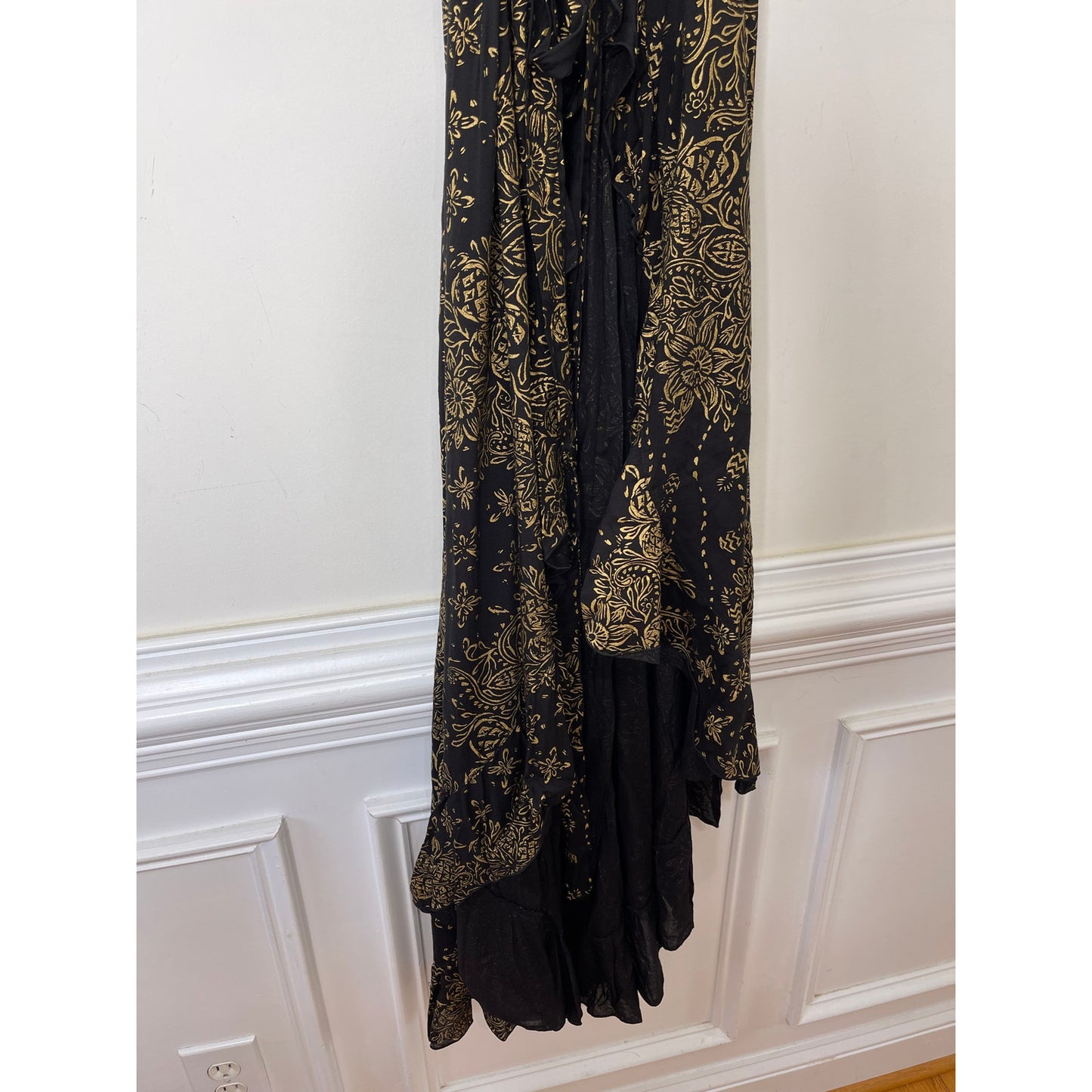 Poupette St. Barth Black & Gold Printed Wrap Midi Dress Size XS Sleeveless