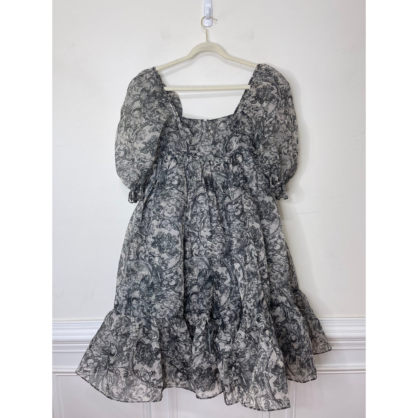 Selkie The French Puff Dress Small Navy Blue Floral Short Sleeve Square Neck